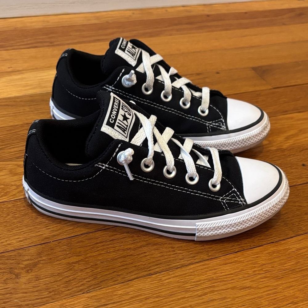 Converse Black & White Kids' Low Top Sneakers - Picture 11 of 16